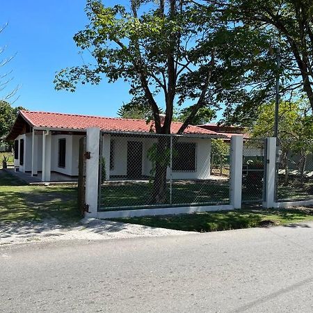 Amplia Casa En Paquera Apartment Ngoại thất bức ảnh