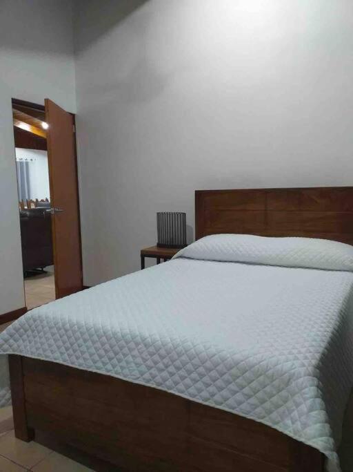 Amplia Casa En Paquera Apartment Ngoại thất bức ảnh